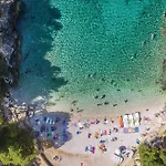 1 Bedroom Lovely In * Πούλα