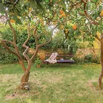 1 Bedroom Lovely In * Πούλα
