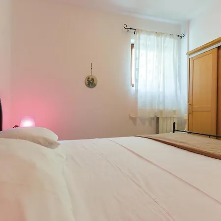 Apartament Lovely In With Wifi