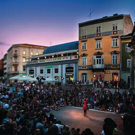 1 Bedroom Lovely In Pola