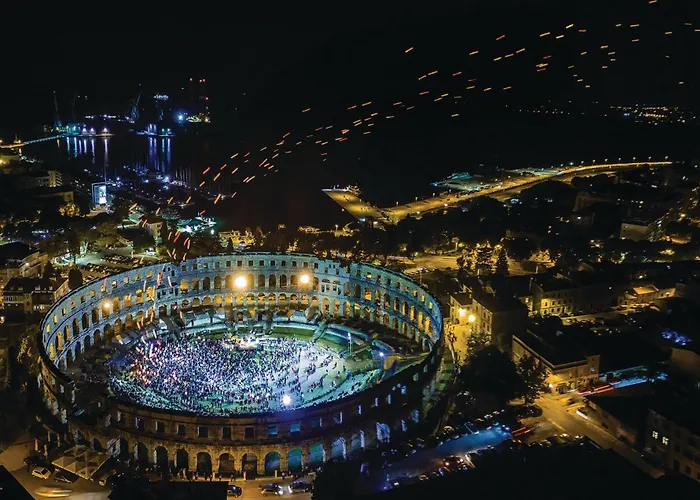 1 Bedroom Lovely In * Pola