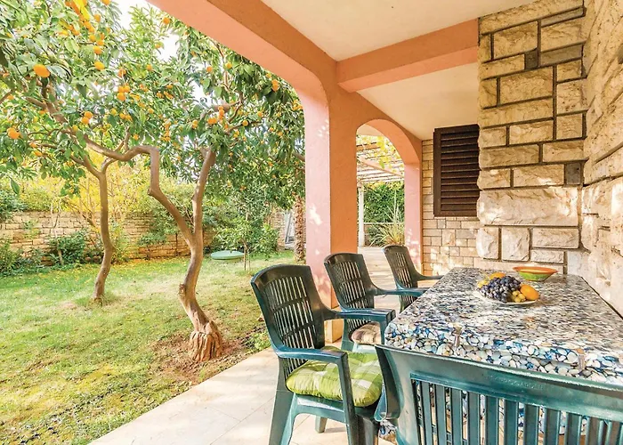 1 Bedroom Lovely In Appartamento