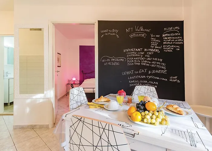 Appartamento 1 Bedroom Lovely In Pola
