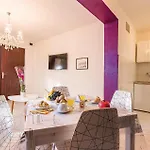 1 Bedroom Lovely In 普拉